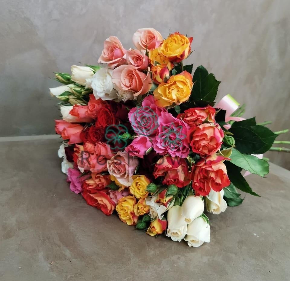 Букет цветов из: Розы в Отрадном Воронежской области