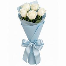 Букет 5 Белых роз Проуд в Отрадном Воронежской области