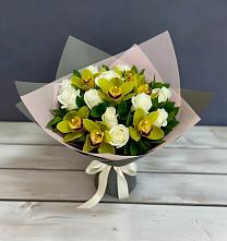 Букет цветов из:  Орхидеи и Розы в Отрадном Воронежской области