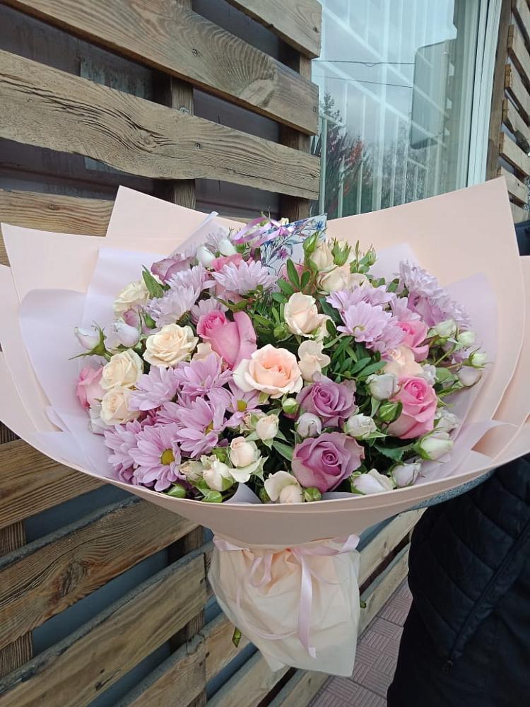 Букет цветов из: Розы и Хризантемы в Отрадном Воронежской области