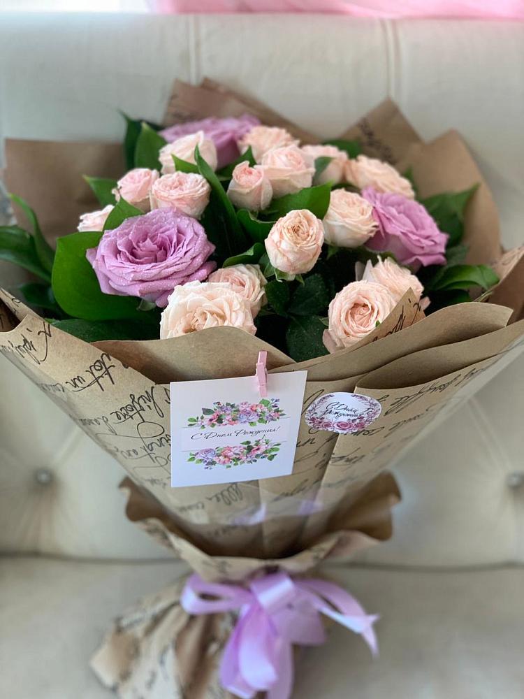 Букет цветов из: Розы в Отрадном Воронежской области