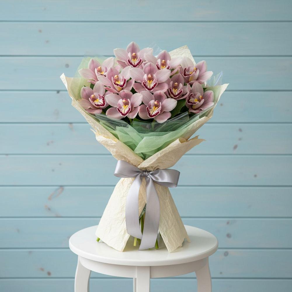 Букет цветов из: Орхидеи и Розы в Отрадном Воронежской области