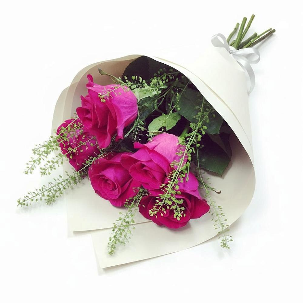 Букет цветов из: Розы в Отрадном Воронежской области