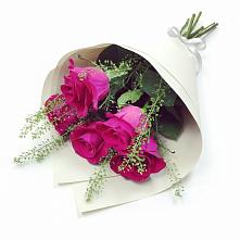 Букет цветов из:  Розы в Отрадном Воронежской области