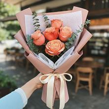 Букет цветов из:  Розы в Отрадном Воронежской области