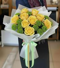 Букет цветов из:  Хризантемы и Розы в Отрадном Воронежской области