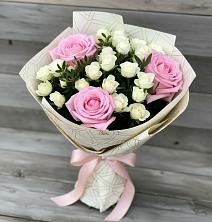 Букет цветов из:  Розы в Отрадном Воронежской области