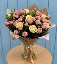 Букет цветов из:  Розы в Отрадном Воронежской области