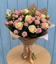 Букет цветов из:  Розы в Отрадном Воронежской области