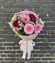Букет цветов из:  Герберы и Хризантемы в Отрадном Воронежской области