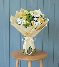 Букет цветов из:  Хризантемы и Розы в Отрадном Воронежской области