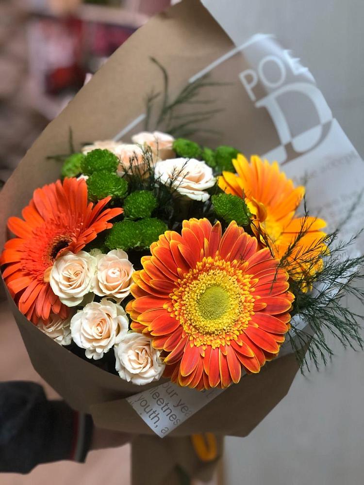 Букет цветов из: Герберы, Хризантемы и Розы в Отрадном Воронежской области